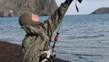 Рекордная кайт‑сессия на Уэйлер Бей Александр Кузьмин преодолел суровые воды Deception Island
